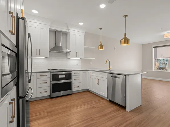 99 Foundry Place #104, Portsmouth, NH 03801