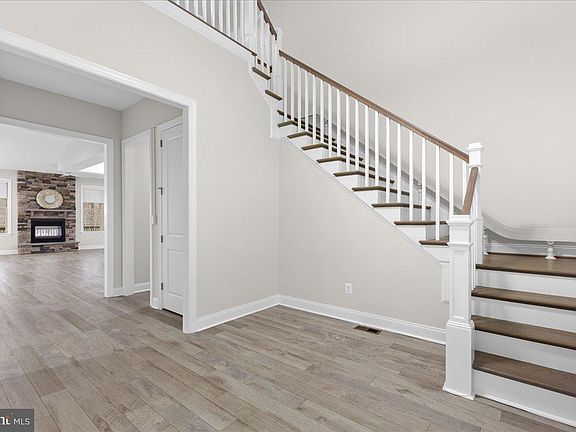 2nd image of 13712 Long Ridge Dr