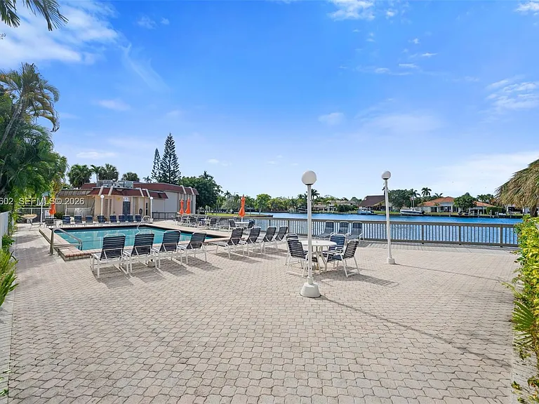 1951 Atlantic Shores Blvd #23 — Photo 20