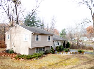 5 Croydon Ct, Wallingford, CT 06492