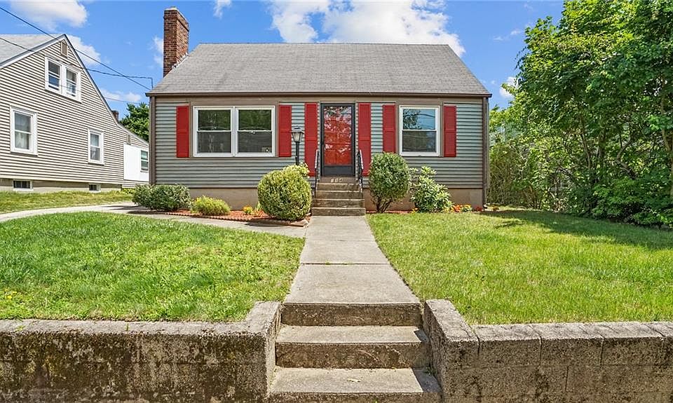 814 Pontiac Ave, Cranston, RI 02910 Zillow