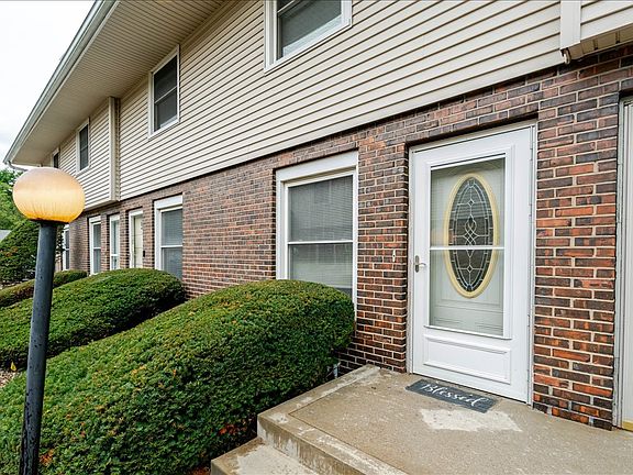 4th image of 103 S Towanda Ave APT 4