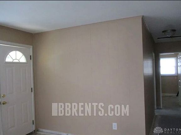5th image of 4322 Saylor St