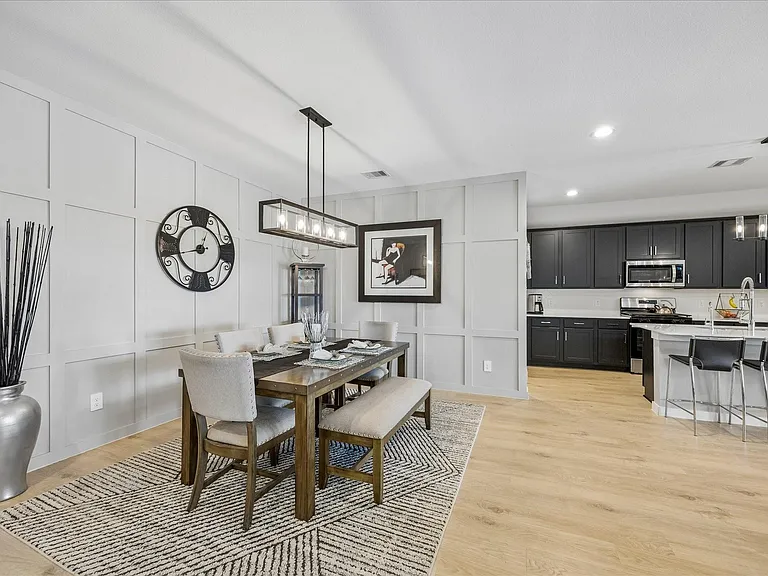 3335 Kendleshire Ln — Photo 8