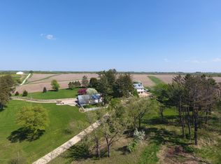 11749 Snake Point Dr, Caledonia, MN 55921