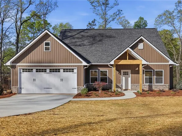 204 Edwards Rd, Clarkesville, GA 30523