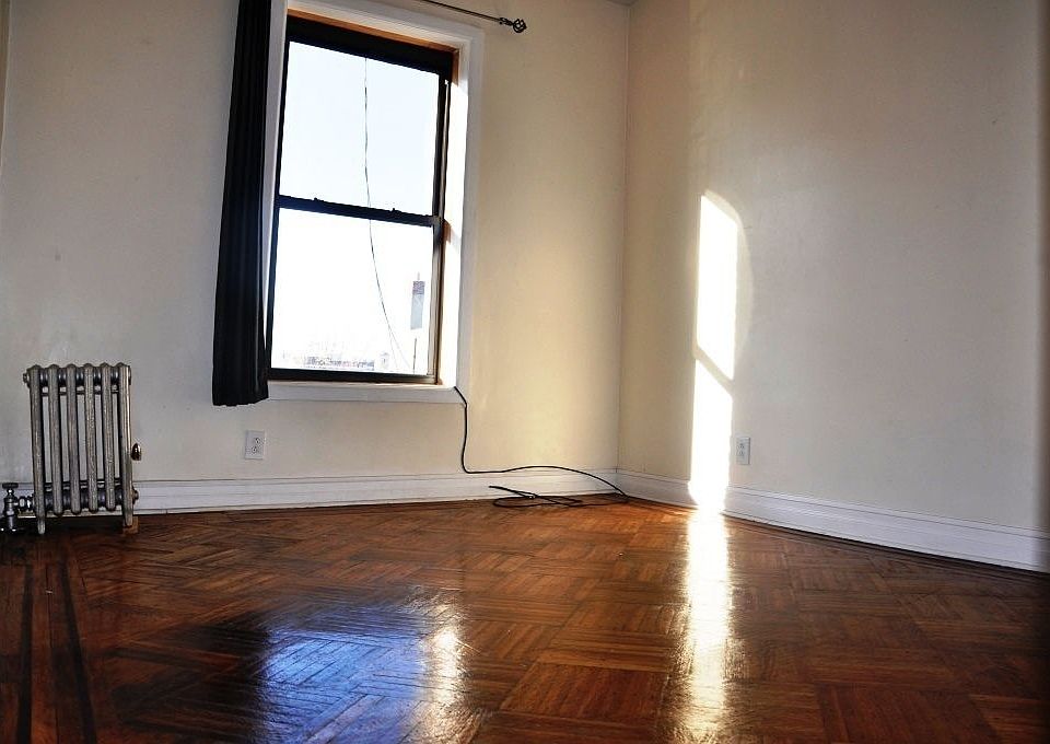 2nd image of 315 Albany Ave APT 2F