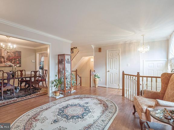4th image of 6830 McLean Province Cir