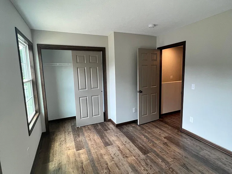 1001 Albern Dr — Photo 7