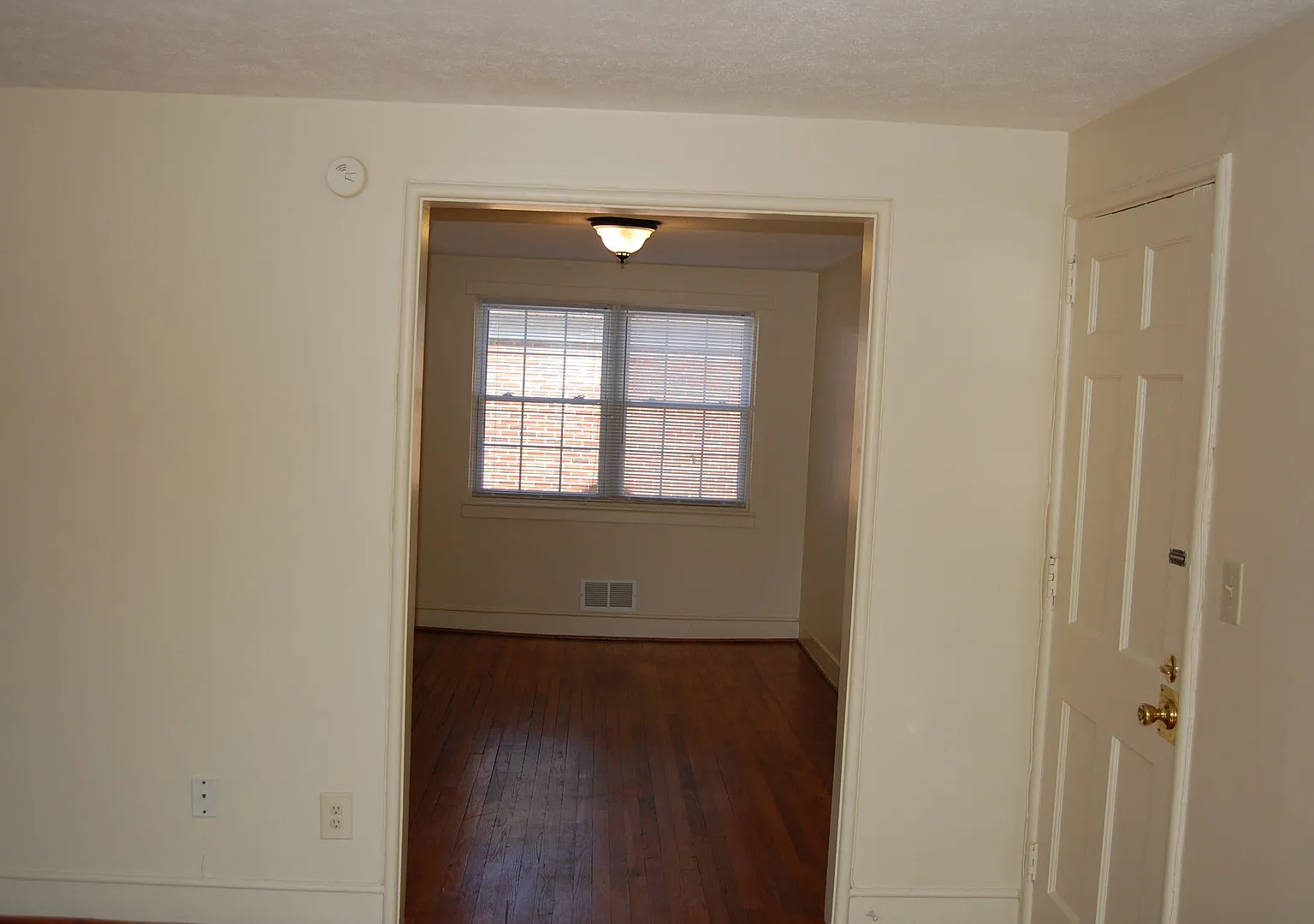 444 Cherry Avenue — Photo 3
