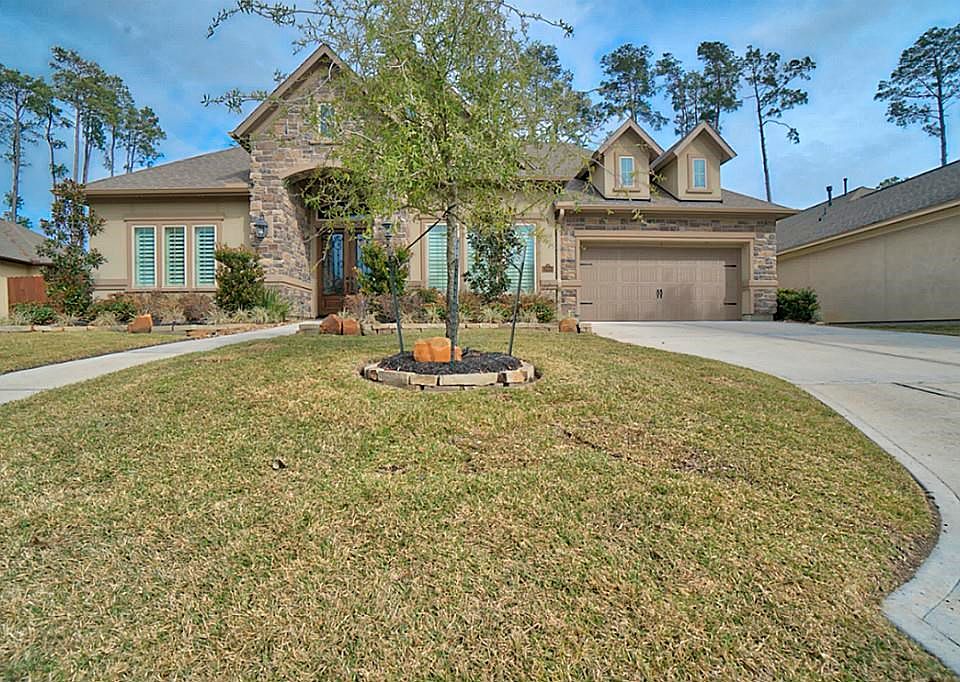 Welcome Home to 13814 San Saba Canyon Lane located in the gated section of The Trails at Rock Creek.
