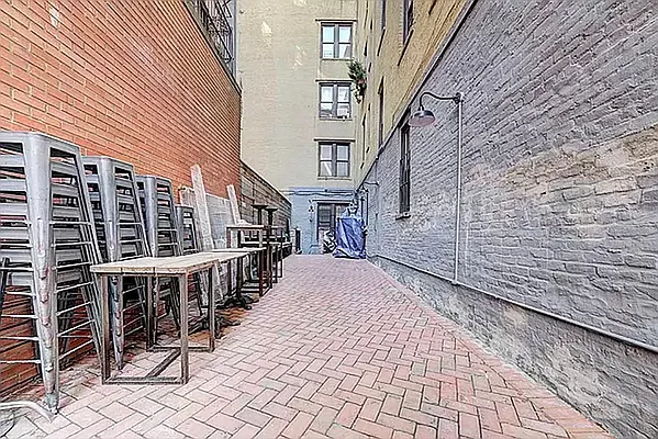 Rented by REAL New York | media 12