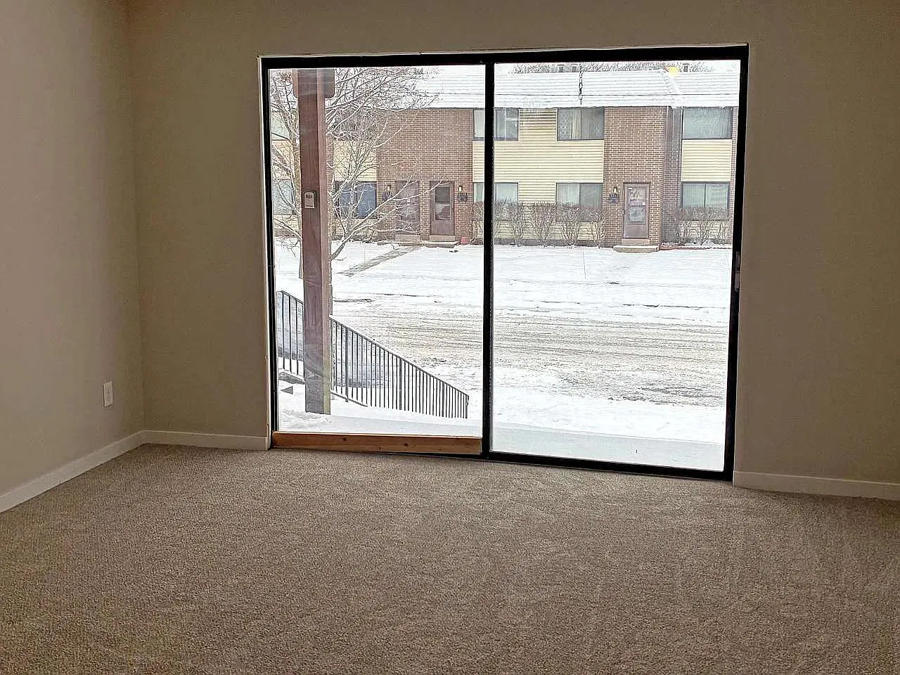 3 bed, 1315 sqft, $1,750 — Photo 1