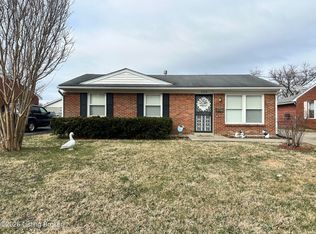 909 W Indian Trl, Louisville, KY 40213