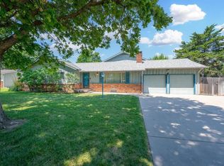 101 S Lochinvar Dr, Wichita, KS 67207