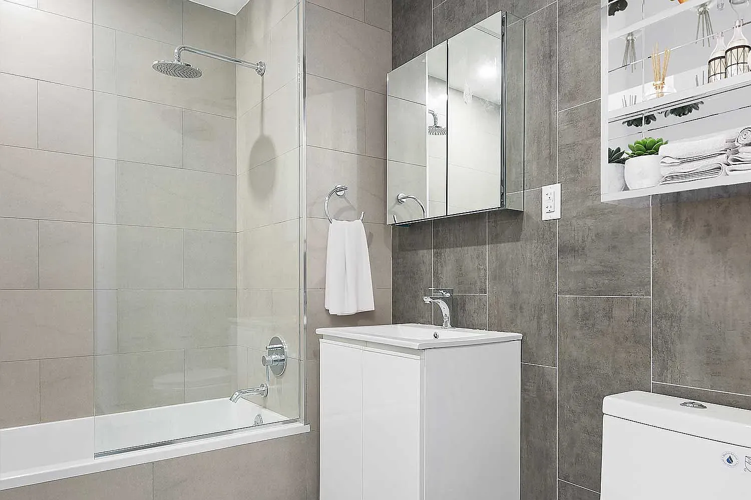 125 West 16th Street — Photo 3