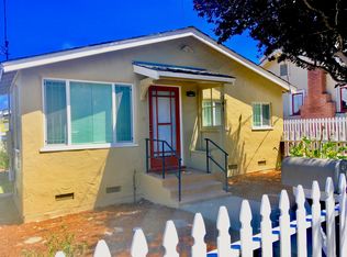 141 11th St, Pacific Grove, CA 93950