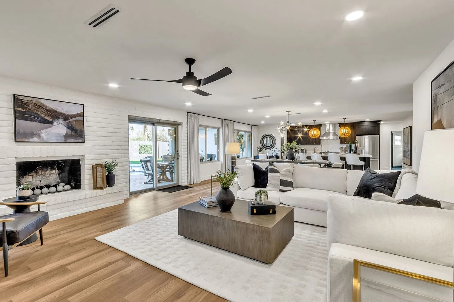 4 bed, 2.0 bath, 2497 sqft, $17,799 — Photo 4