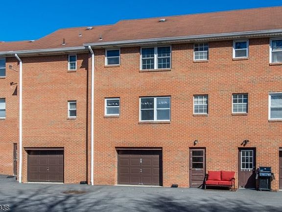 2nd image of 322 Richard Mine Rd APT Q5