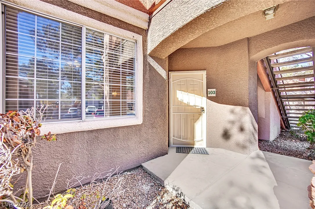 1505 Truett St — Photo 3