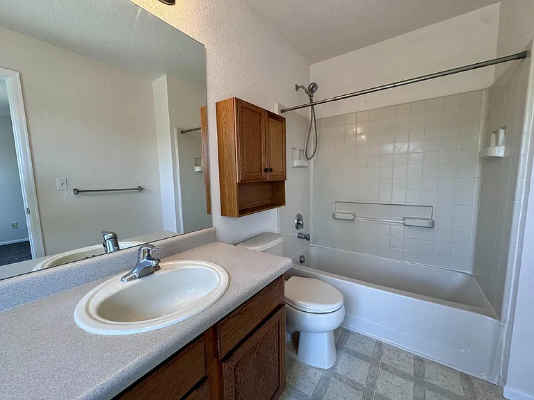 7031 S Oak Hill Cir — Photo 21