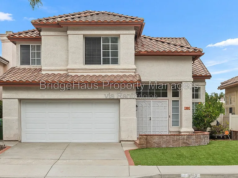 953 Gallery Dr — Photo 1