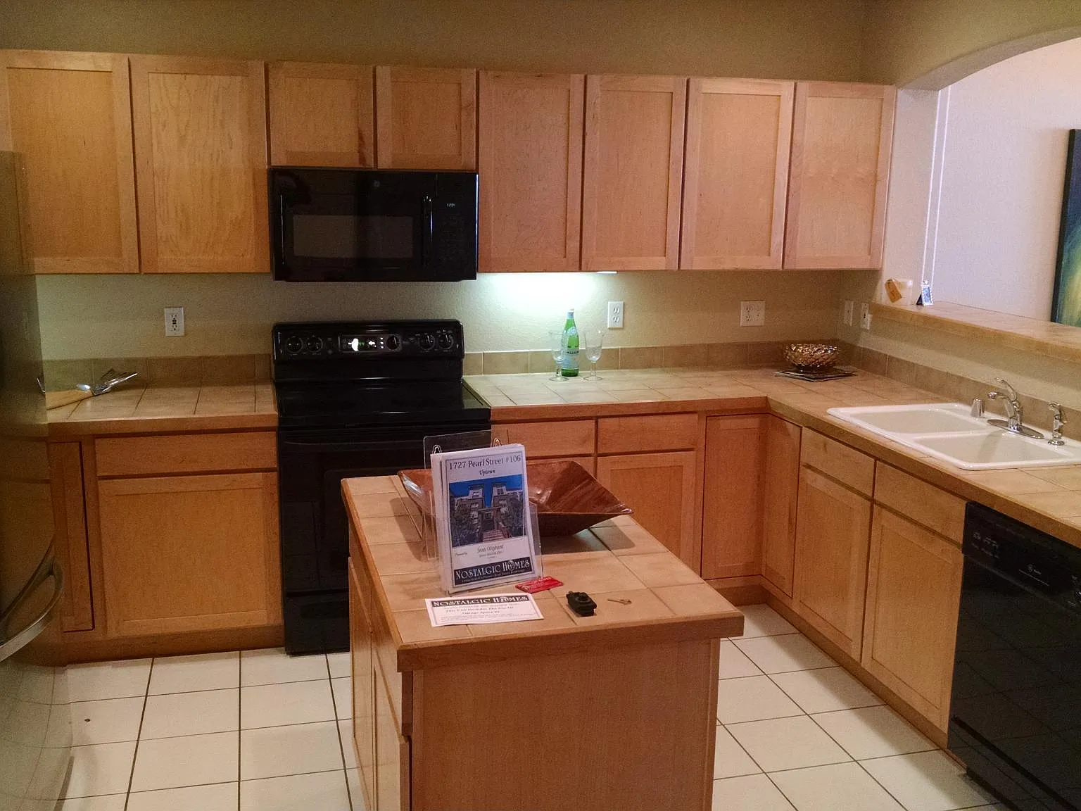 2 bed, 1197 sqft, $2,200 — Photo 3