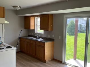 103 Bannon Dr #E, Dwight, IL 60420