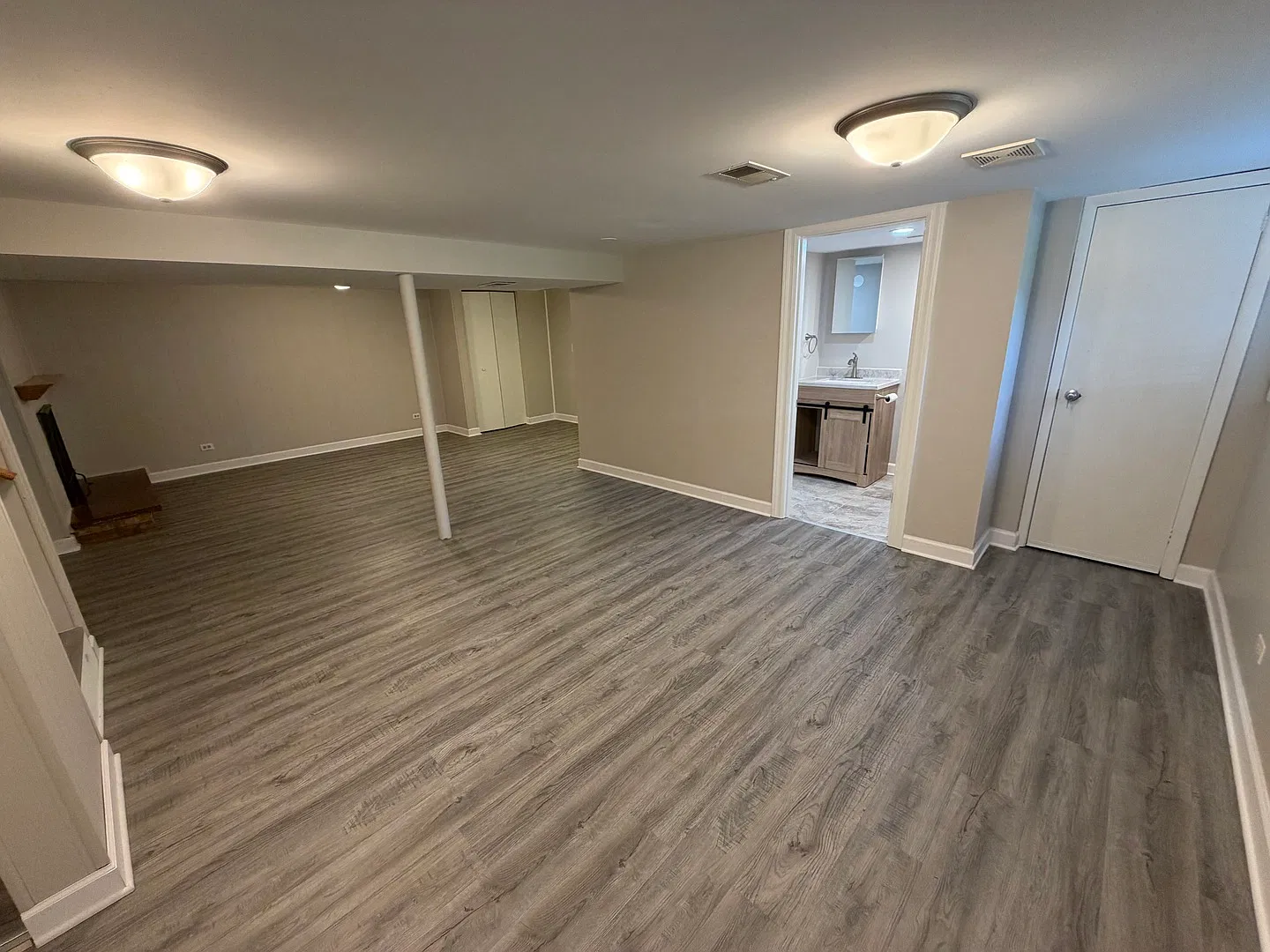 1 bed, 725 sqft, $1,500 — Photo 3