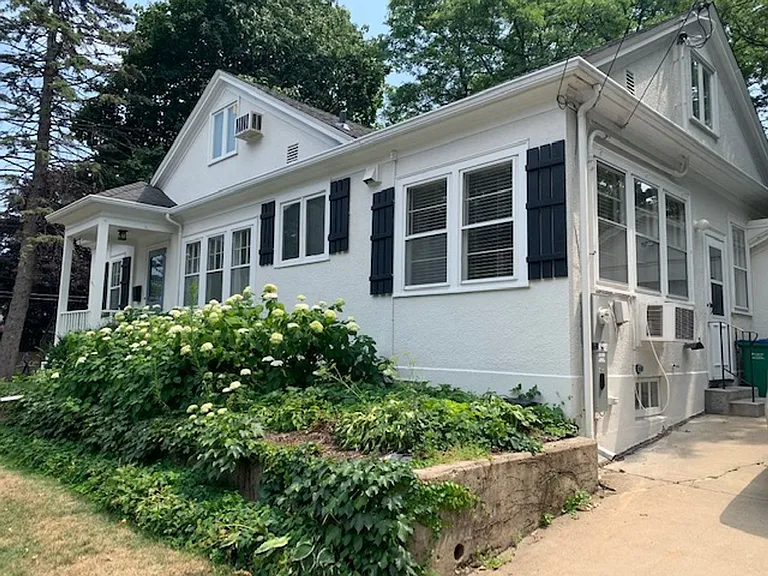4200 Brookside Ave — Photo 1