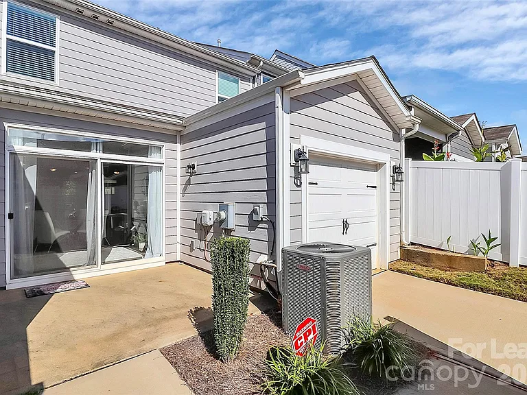 2126 Blewett Dr — Photo 31