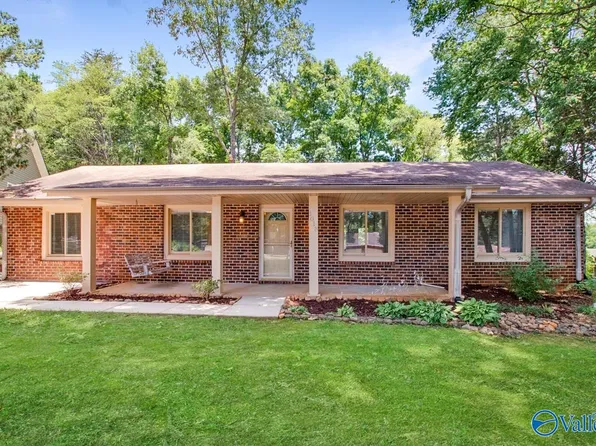 1018 Branscomb Cir SE, Huntsville, AL 35803