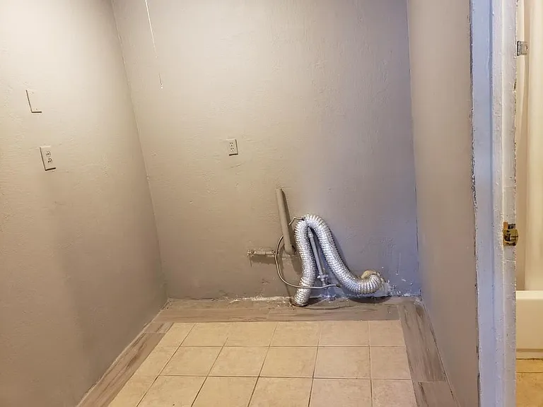 9215 S Calle Sahuaro — Photo 11