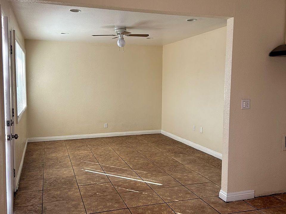 835 W Poplar St Compton CA Zillow