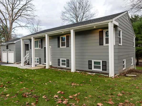 114 North St, Grafton, MA 01519