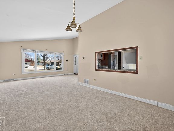 3rd image of 14514 S Appaloosa Ln