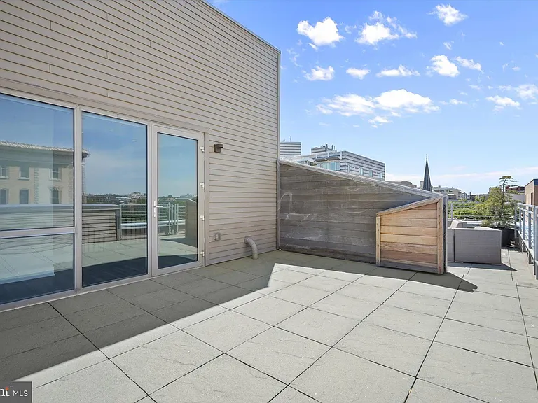 1311 13th St NW #Penthouse 1 — Photo 14