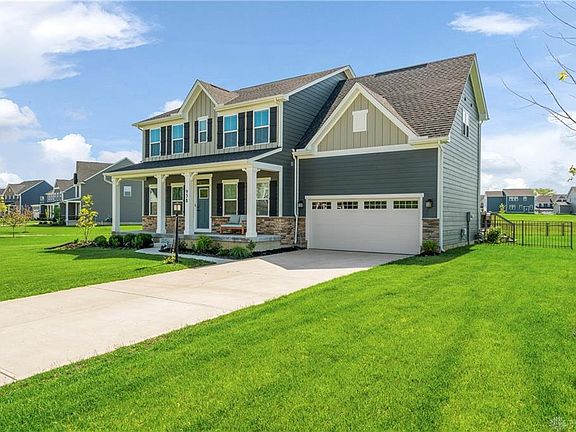3rd image of 938 Acorn Dr