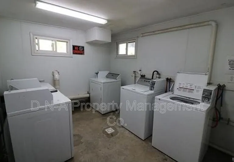 115 3rd St #25 — Photo 17