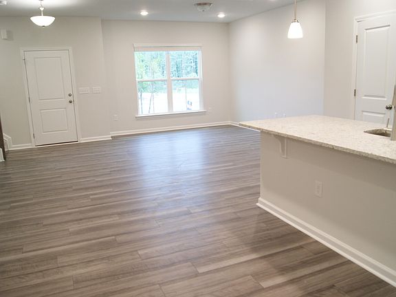 2nd image of 295 Glenmore Gardens Rd