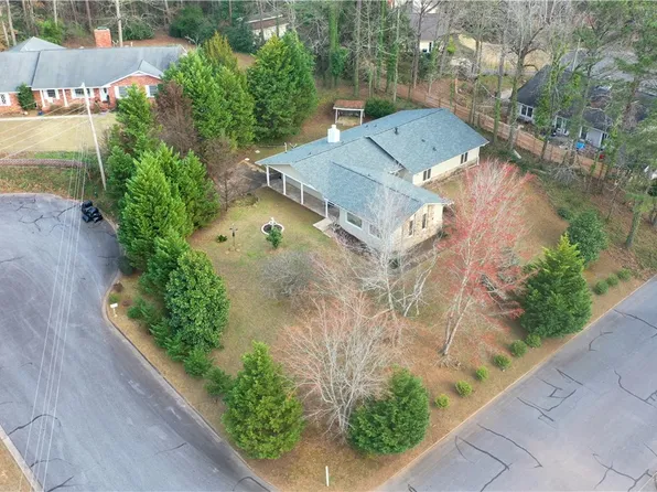 158 Alice Cir, Auburn, AL 36830