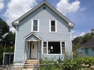 1028 Grand Blvd, Aurora, IL 60505