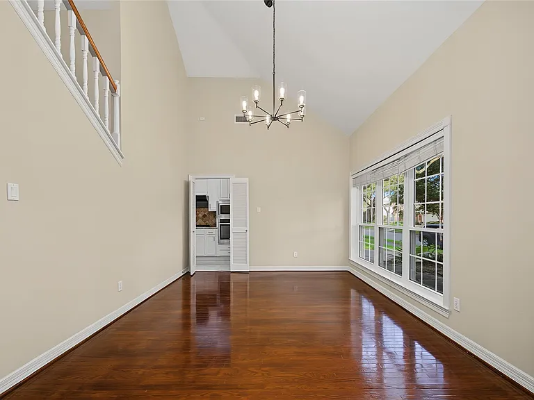 14135 Swallowfield Dr — Photo 5
