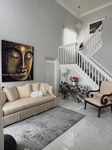3 bed, 2.5 bath, 1718 sqft, $3,750 — Photo 4