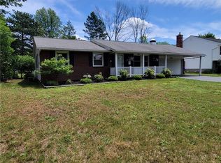 322 Heritage Dr, Rochester, NY 14615