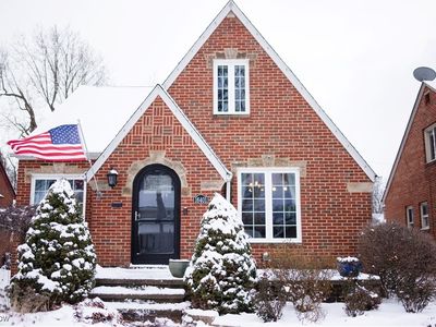 16401 Ernadale Ave, Cleveland, OH, 44111
