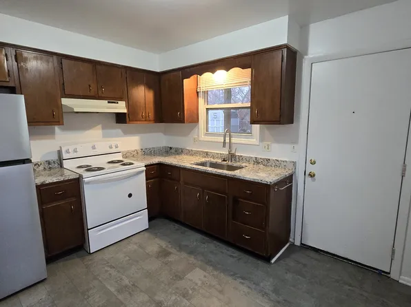 2168 Park Ln, Holt, MI 48842