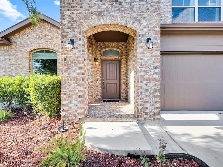 5060 Sugarcane Ln — Photo 2