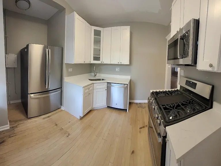 2016 Sherman Ave #2S — Photo 1