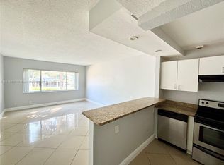 251 SE 6th Ave APT 3, Pompano Beach, FL 33060